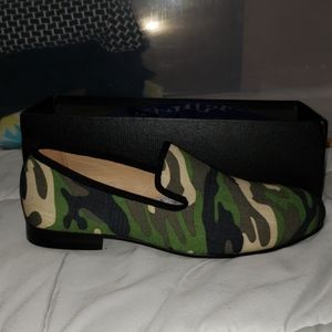 NIB Piergitar Camo Loafer